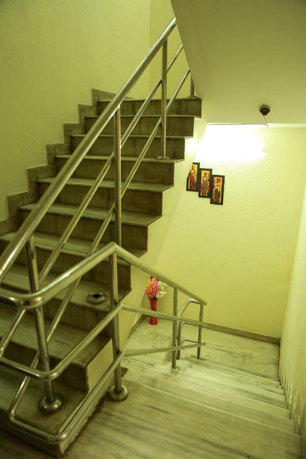 Hôtel Sr Residency à Chennai Extérieur photo